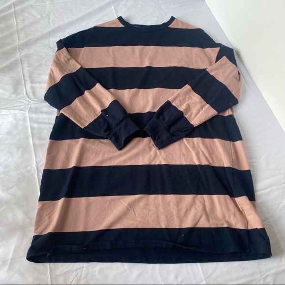 Oversized Longsleeve - Picture 2 of 8